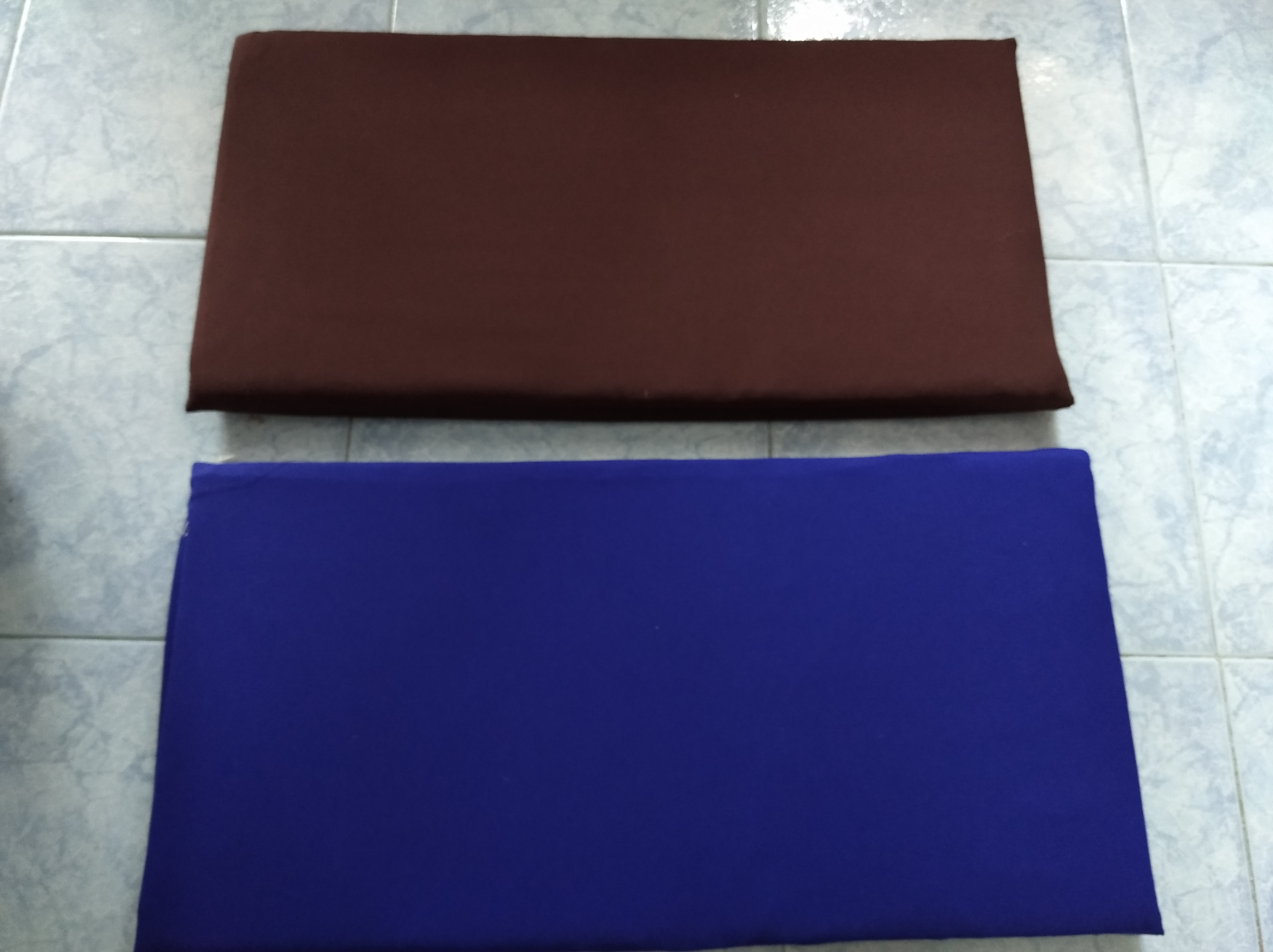 วิถีพุทธ อาสนะยางพารา อาสนะพระ เบาะนั่งสมาธิ เบาะรองนั่งปฏิบัติธรรม อาสนะยางพารา 2 ตอน ขนาด 60ซม.x60ซม หนา 1 นิ้ว สีน้ำเงิน