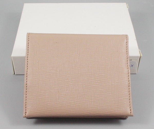 กระเป๋านามบัตร Guy Laroche เบจ ใหม่ แท้