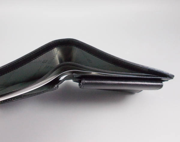 กระเป๋าสตางค์ Guy Laroche ดำ ใหม่ แท้