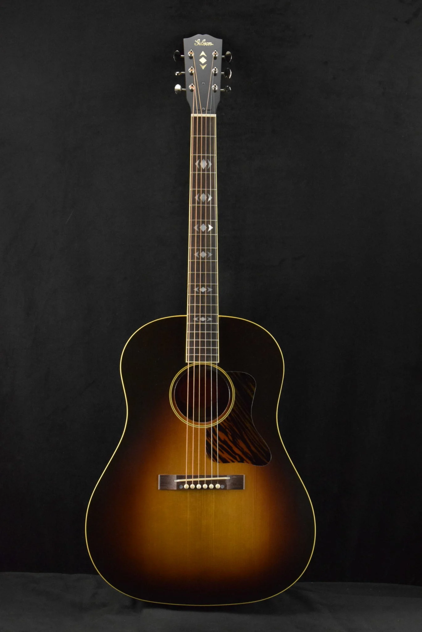 Gibson Custom Shop 1936 Advanced Jumbo Vintage Sunburst