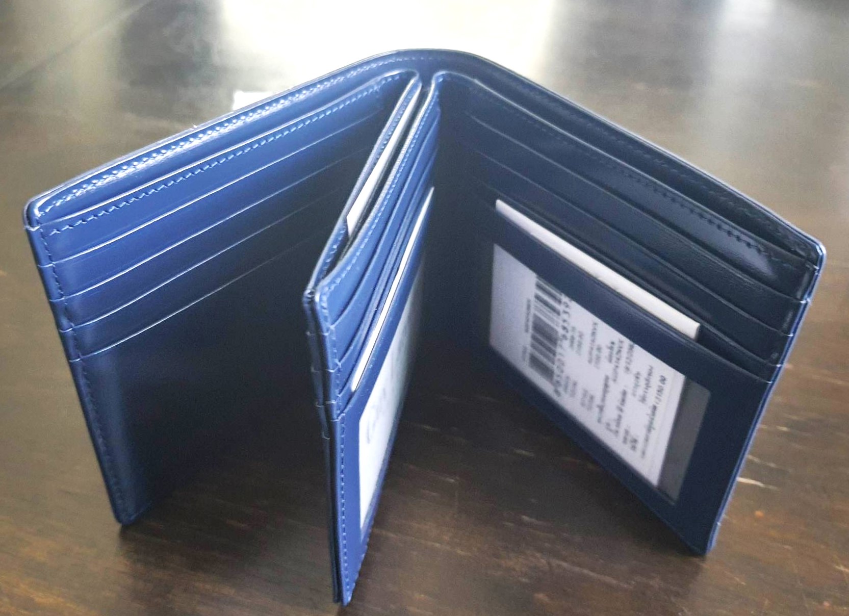 กระเป่าสตางค์ Guy Laroche กรม ใหม่ แท้