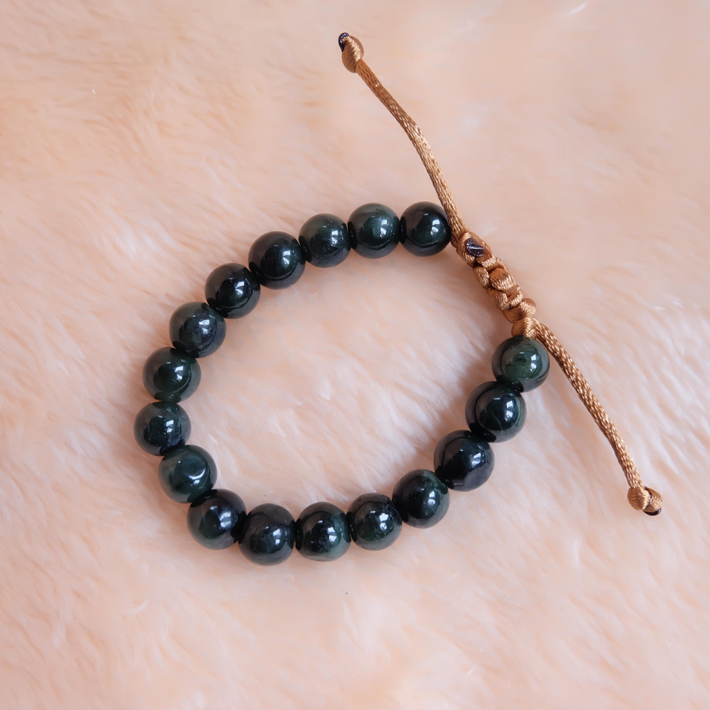 สร้อยข้อมือลูกปัดหยกแท้ 9-11 มิล หยกแท้ หยกพม่า หยกคละสี เชือกดึง รอบข้อมือ 17-19 ซม. มีรอย