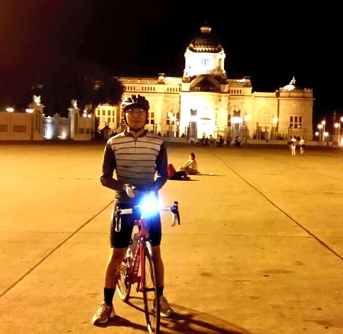 รุ่นแขนยาวซิปหน้า-มีกระเป๋าหลัง