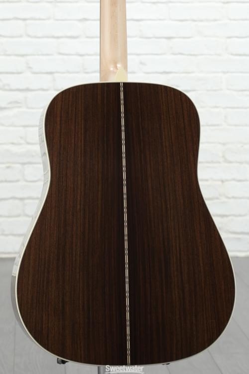 Martin D-28 Bigsby - Natural