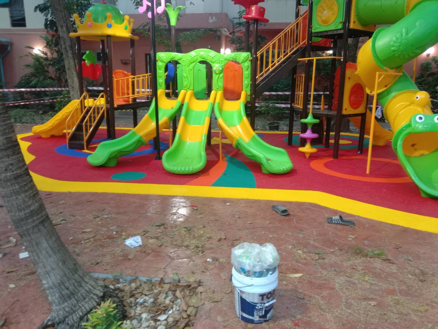 เม็ดยาง epdm แบบเท พื้นยางสังเคราะห์ สนามเด็กเล่น,สนามกีฬา พร้อมส่ง ราคาโรงงาน