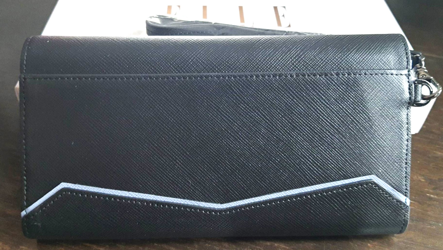 กระเป๋าสตางค์ ELLE ดำ-ฟ้า 3 พับ ใหม่ แท้