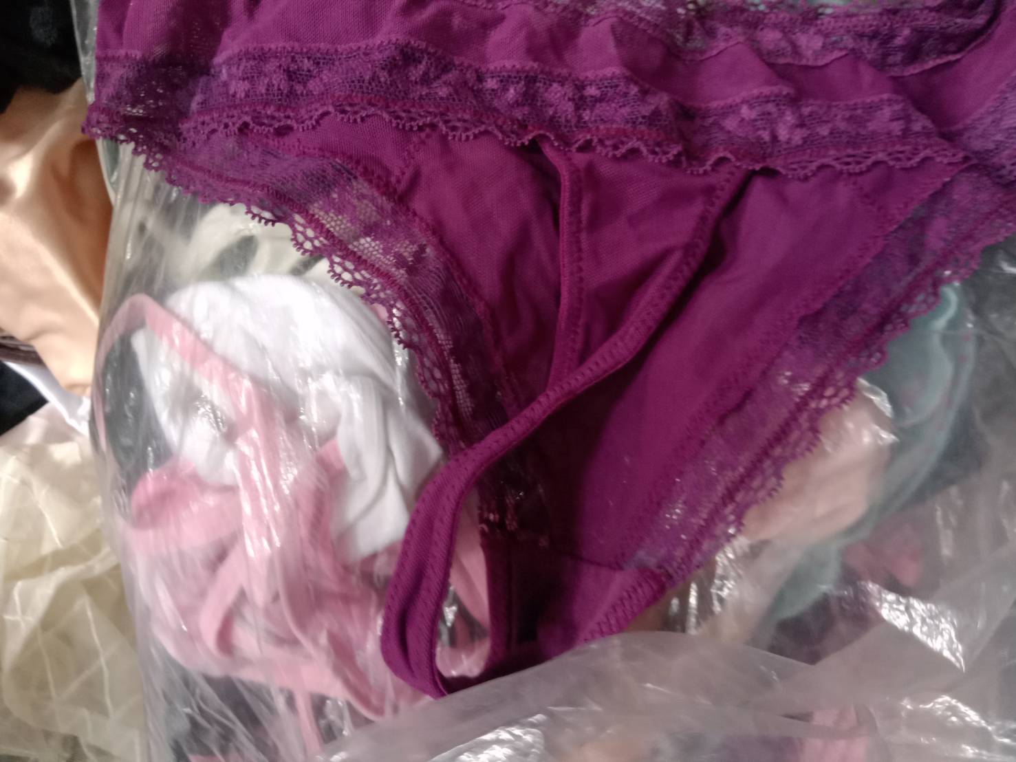 สต็อก กางเกงใน จีสตริง 5,000 ตัว