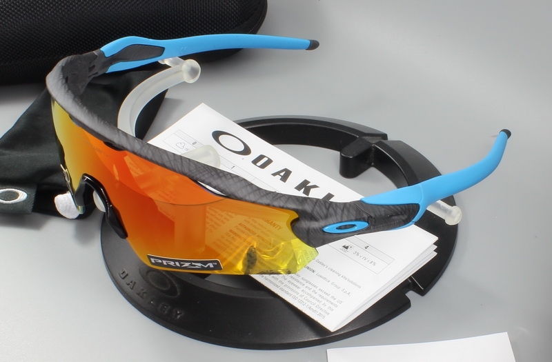 OAKLEY AERO GRID RADAR EV PATH (A) Grey w/ Prizm Ruby OO9275-2135