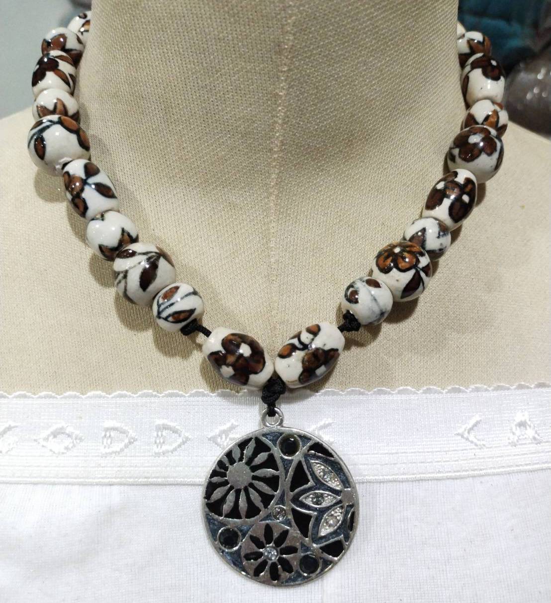 สร้อยคอแฟชั่น เนื้องาน เซรามิก