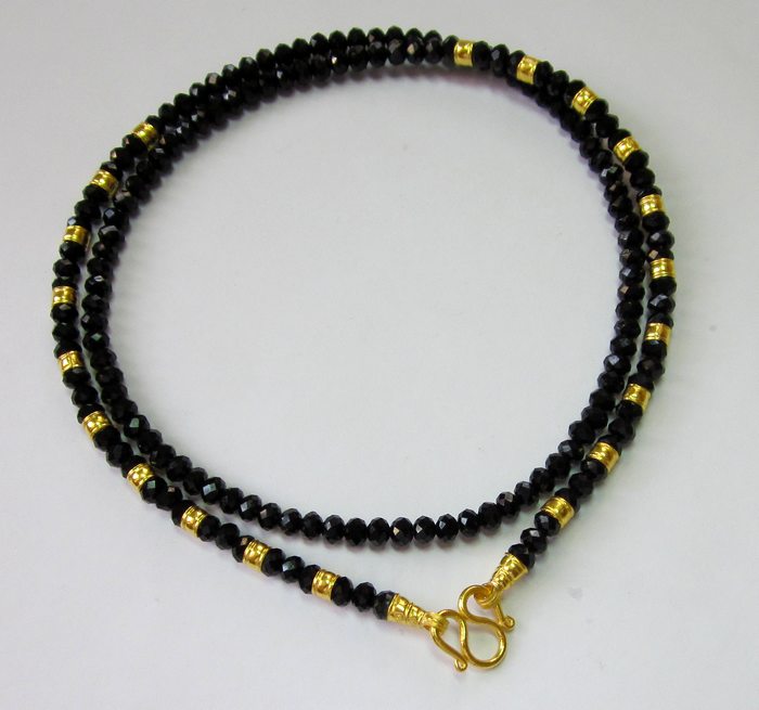 สร้อยคอคริสตัลนิลดำ คั่นทองแท้ 96.5% (ทอง 1 สลึง)