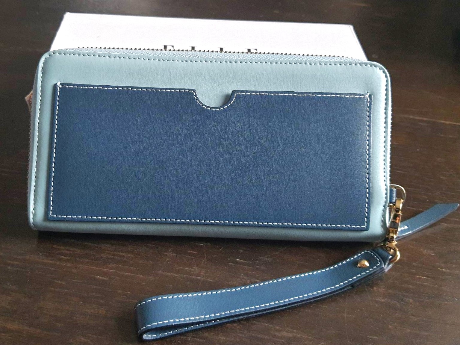 กระเป๋าสตางค์ ELLE เขียวทูโทน ใหม่ แท้ (ลดราคา)