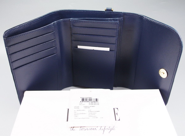 กระเป๋าสตางค์ ELLE กรมท่ามีหู ใหม่ แท้