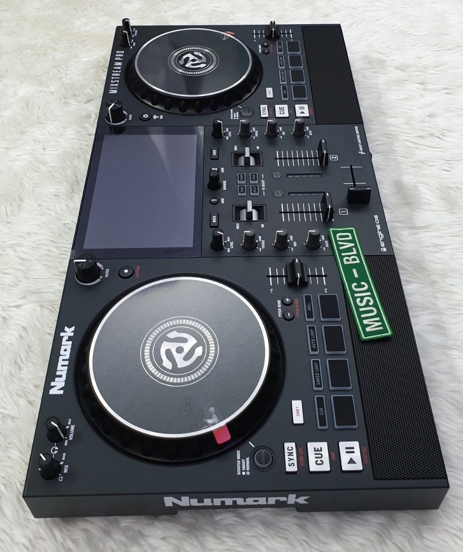 Numark Mixstream Pro Standalone DJ Controller