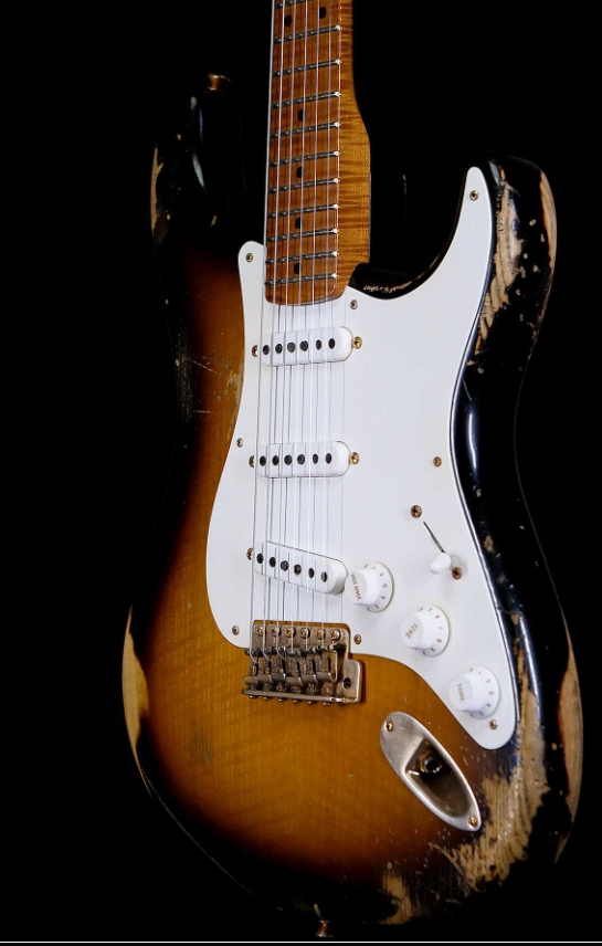 FENDER CUSTOM SHOP KYLE MCMILLIN MASTERBUILT 1955 STRATOCASTER RELIC ROASTED 3A FLAME MAPLE NECK HAND-WOUND PICKUPS 2 TONE SUNBURST