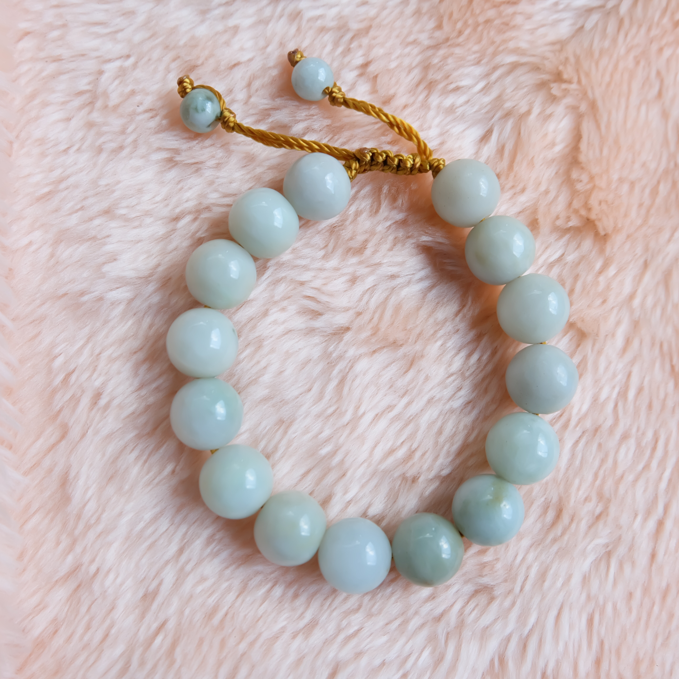 สร้อยข้อมือลูกปัดหยกแท้ 13 มิล หยกแท้ หยกพม่า หยกขาวเขียวอ่อน เชือกดึง รอบข้อมือ 17-22 ซม.