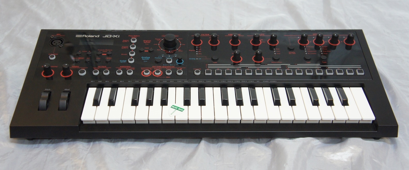 Roland JD-Xi Synthesizer
