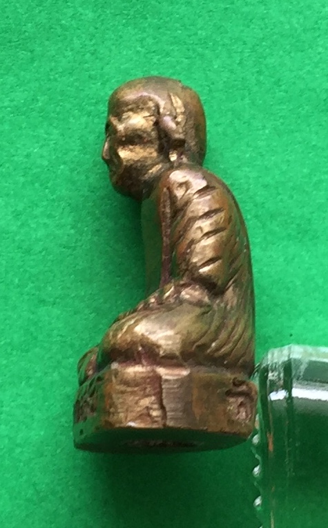 พระหล่อ ก้นอุด ผงมงคล รูปเหมือน หลวงพ่อสงฆ์ วัดเจ้าฟ้าศาลาลอย จ.ชุมพร ปี๒๕๐๙ เนื้อทองฝาบาตร พระแท้สวย สนใจโทรสอบถามที่ 0619783836.. 0805587175 ส่งEMSในประเทศฟรีคะ