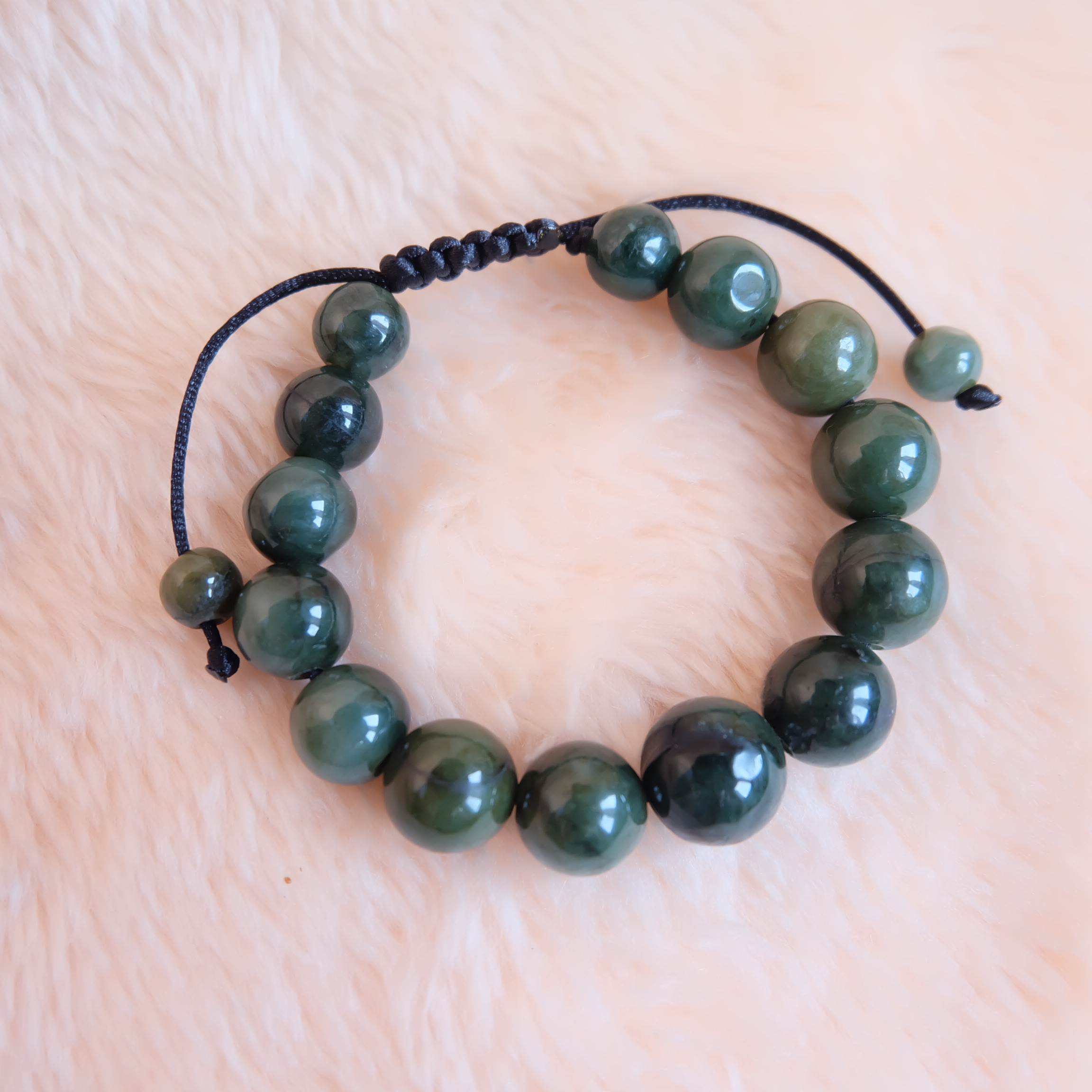 สร้อยข้อมือลูกปัดหยกแท้ 9-11 มิล หยกแท้ หยกพม่า หยกคละสี เชือกดึง รอบข้อมือ 15-16 ซม. มีรอย