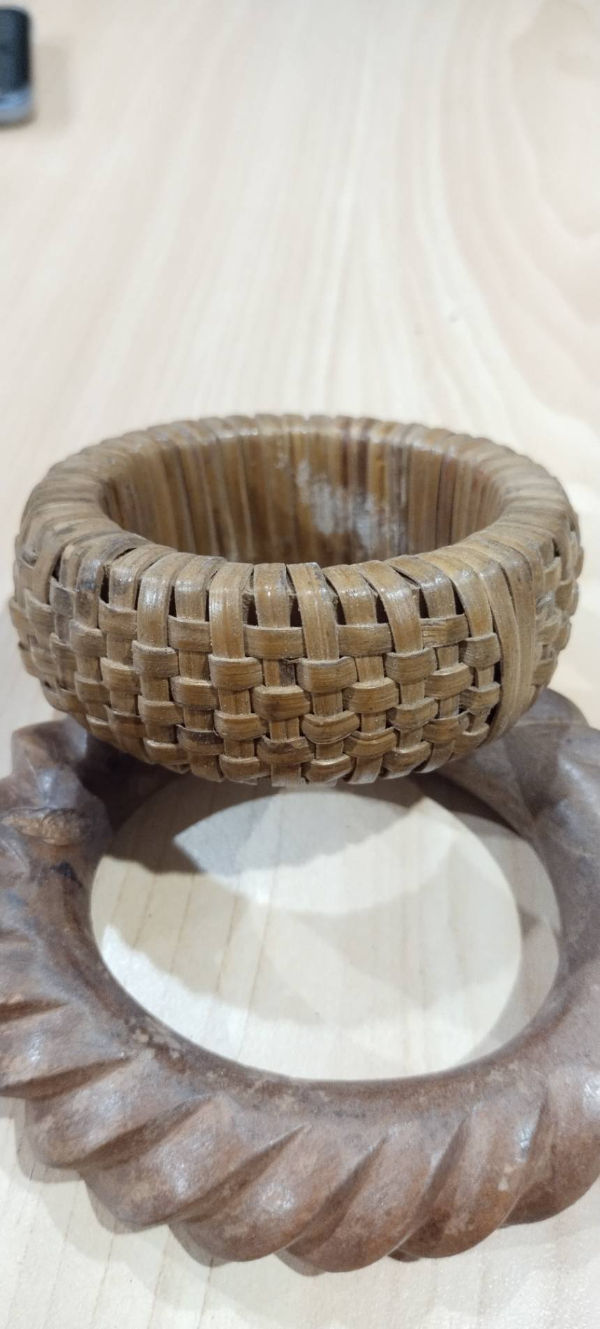 กำไลแขนงานไม้ คละแบบคละลาย ราคาส่ง