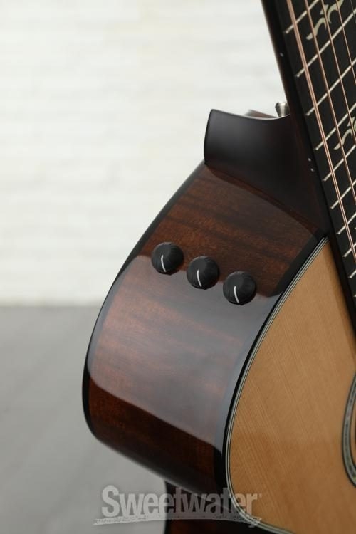 Taylor 612ce V-Class - Natural