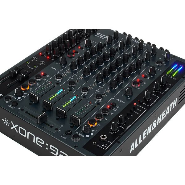 Allen & Heath XONE:92 MK2 Professional 4+2 Channel Analog DJ Mixer