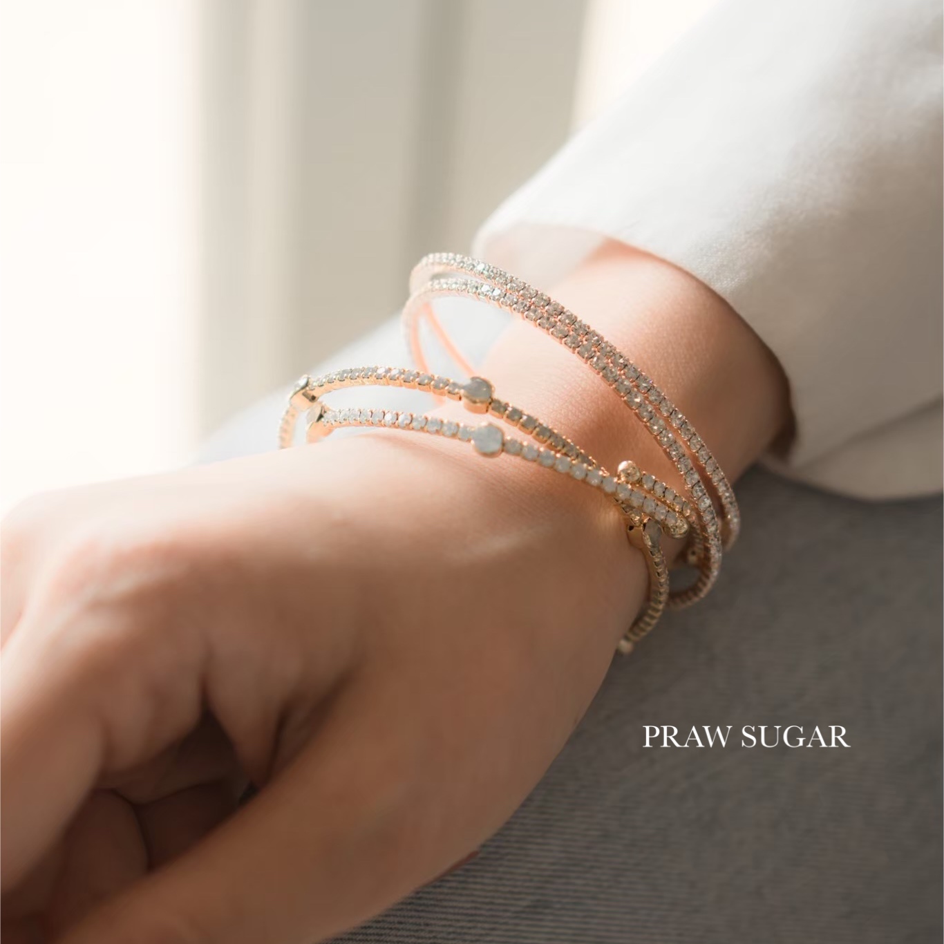 Classic Gorgeous Bracelet - กำไลเพชรสวยหรูคลาสสิค (มี 2 ขนาด 3 สี)