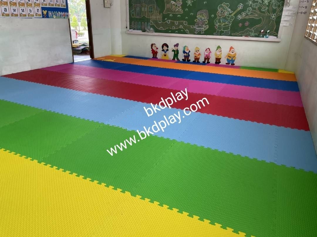แผ่นโฟมยางจิ๊กซอว์ EVA งานไทยเกรดA แผ่นยางงานในร่ม ขนาดแผ่น100x100x4.5 ซม. หนา 45 มม. ,แผ่นกันกระแทก,โฟมยางปูพื้น,จิ๊กซอว์ปูพื้น, ปูกับห้องเด็ก ห้องออกกำลังกาย ค่ายมวย โรงยิม