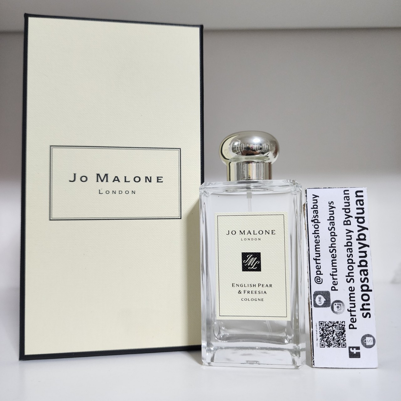 น้ำหอม Jo Malone English Pear and Freesia Cologne 100 ML.กล่องและถุงกระดาษ บางรอบมีป้ายห้างบางรอบไม่มีค่ะ