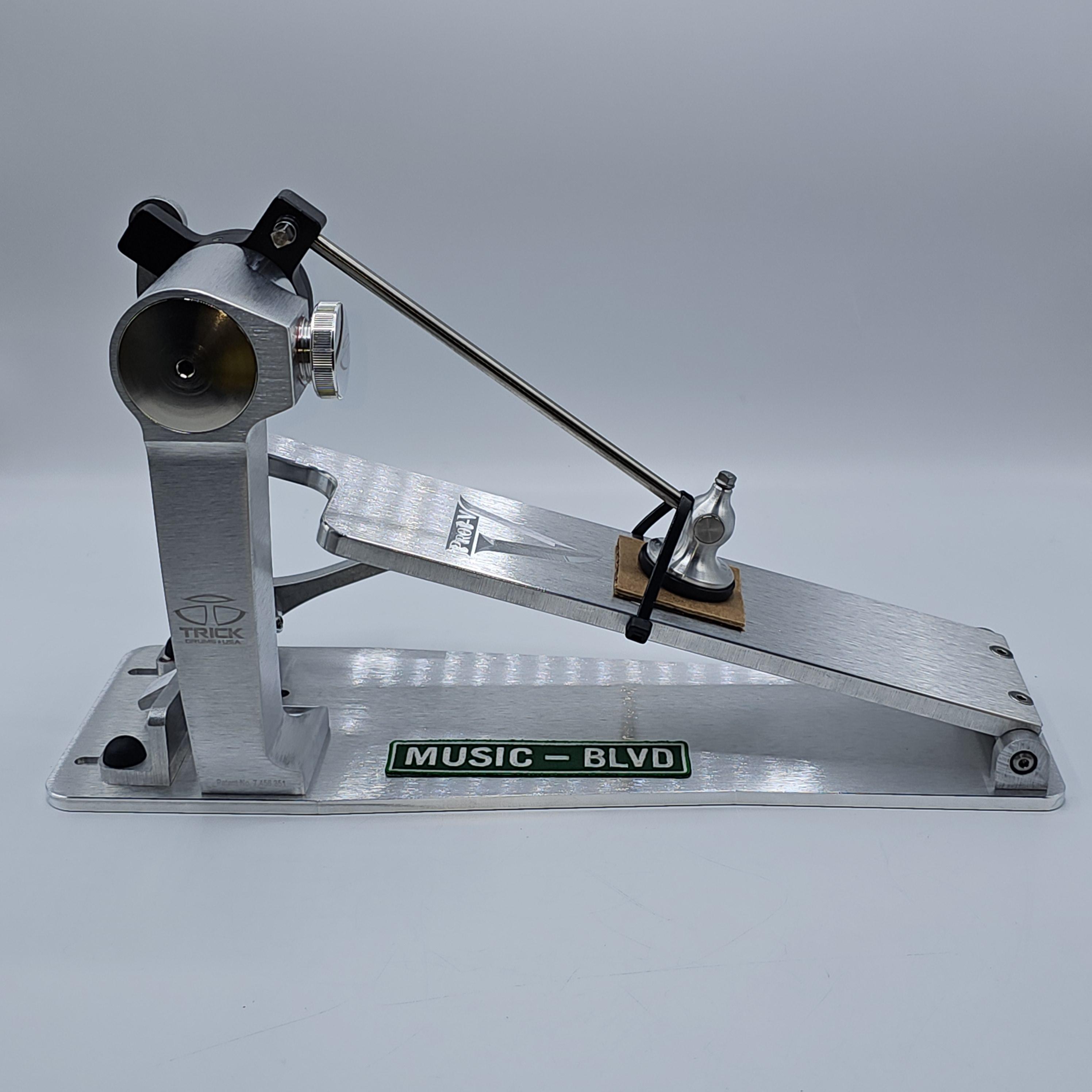 Trick Drums Pro 1-V Bigfoot Single Bass Drum Pedal