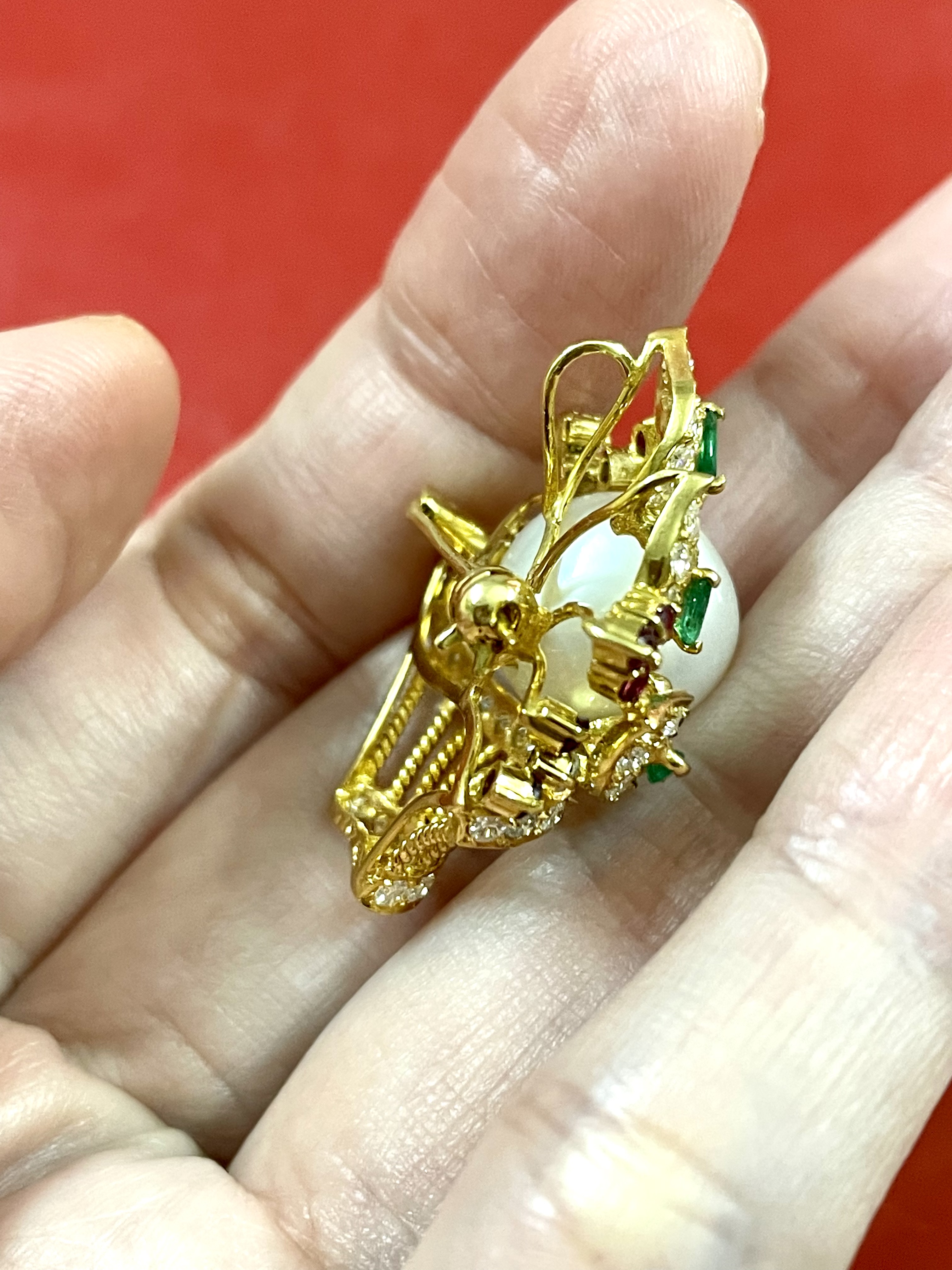 จี้/เข็มกลัด กระเช้าดอกไม้ มุก เพชร พลอยสวยๆ