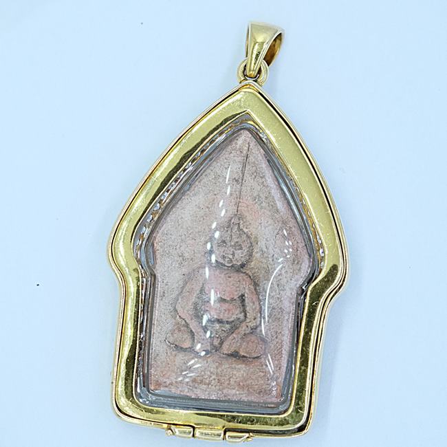 จี้พระขุนแผนด้านหลังพรายกุมารตัวเรือนทอง9K ฝังเพชรน้ำ98ครับ