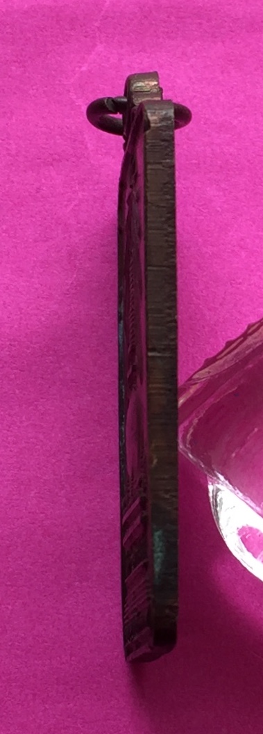 เหรียญพระบรมธาตุฯ หลังพระพุทธมิ่งเมืองทักษิณ ออกวัดพระบรมธาตุฯ จ.นครศรีธรรมราช ปี๒๕๒๒ เนื้อทองแดงผสม พระแท้สวย สนใจโทรสอบถามที่ 0619783836.. 0805587175 ส่งEMSในประเทศฟรีคะ