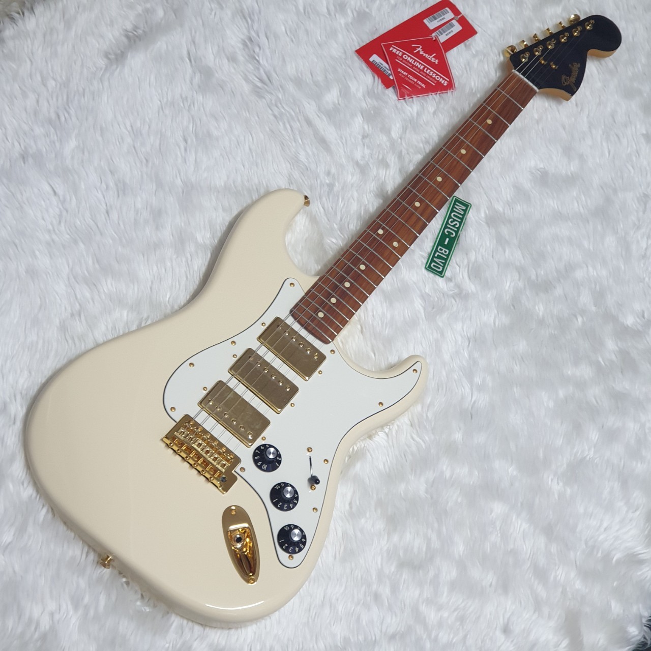 Fender Limited Mahogany Blacktop Stratocaster HHH - Olympic White w/ Gold Hardware