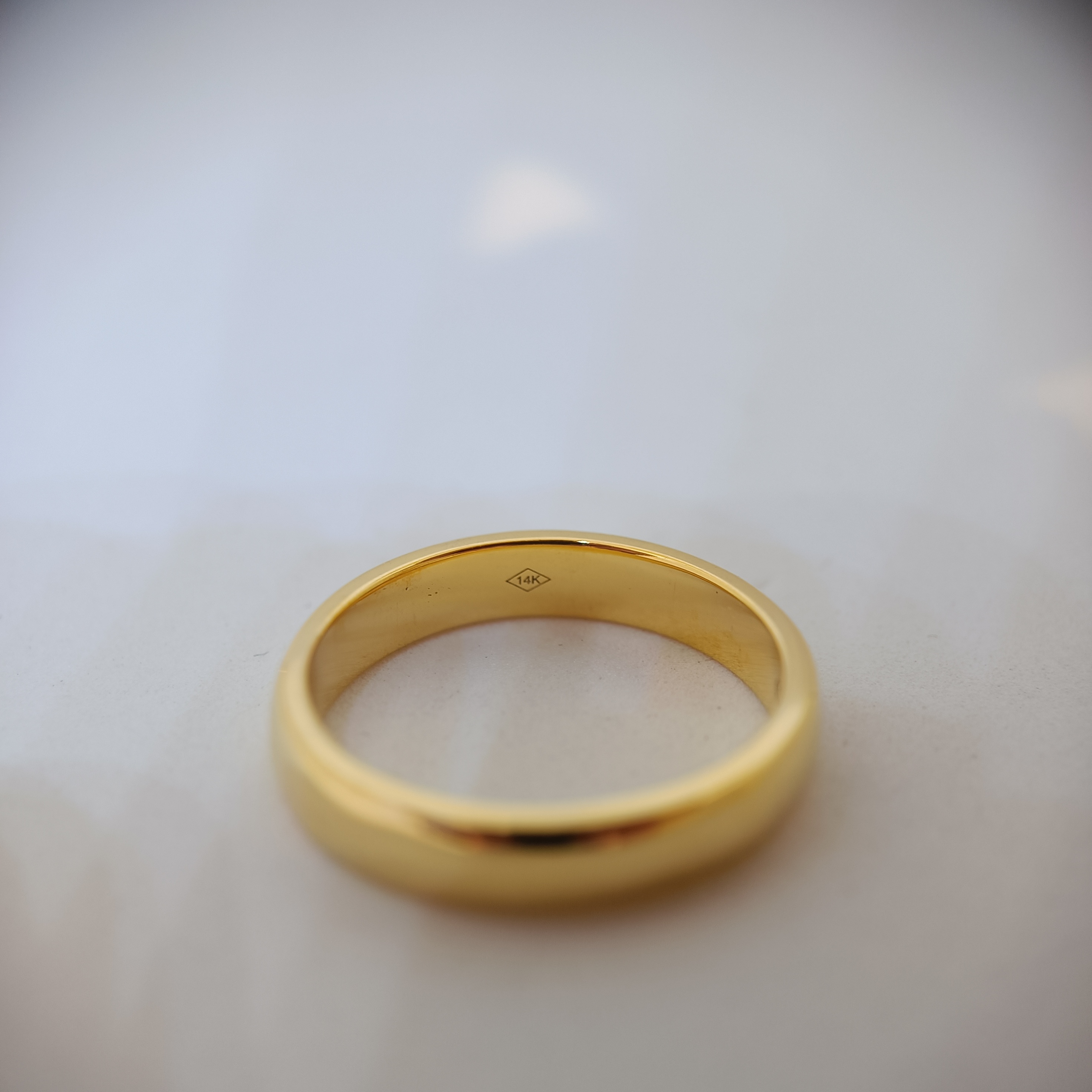 แหวนทอง14K รูปทองปอกมีด ทองล้วน ลวดลายธรรมดาเรียบง่าย แข็งแรงครับ