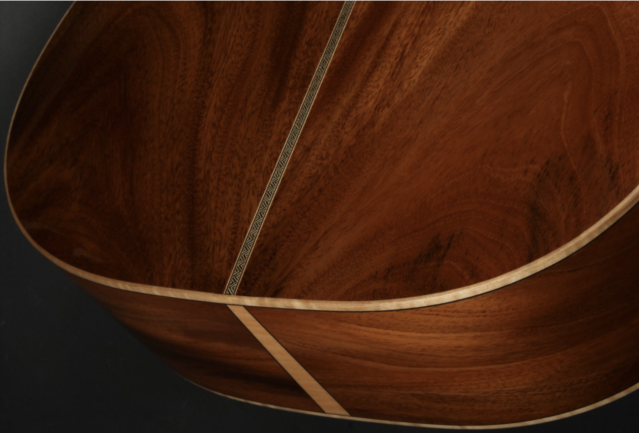 Jeff Jewitt OM Cutaway Deep Body - Venetian – Sinker Mahogany/Spruce