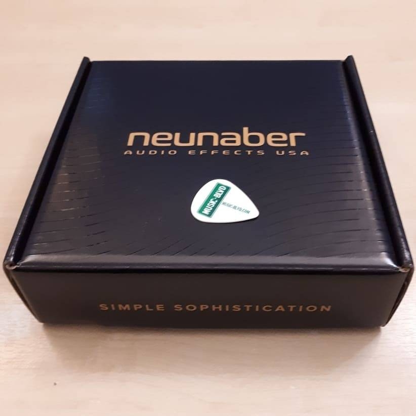 Neunaber Immerse Reverberator Pedal