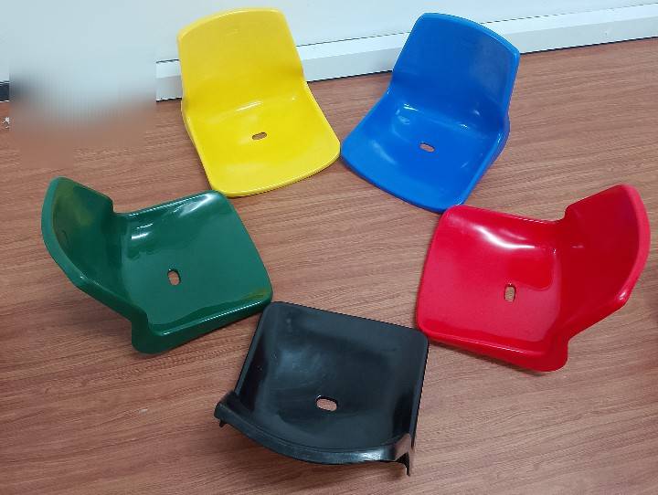 เก้าอี้อัฒจันทร์พนักสูง HDPE เก้าอี้อัฒจรรย์ เก้าอี้ชมกีฬา ที่นั่งอัฒจันทร์ ที่นั่งเชียร์ อัฒจันทร์สนามกีฬา พร้อมส่ง ส้ม เหลือง แดง น้ำเงิน ดำ เขียว
