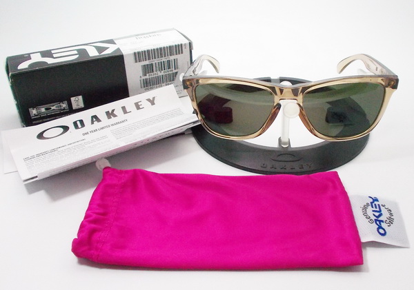 แว่นกันแดด Oakley ใหม่ แท้