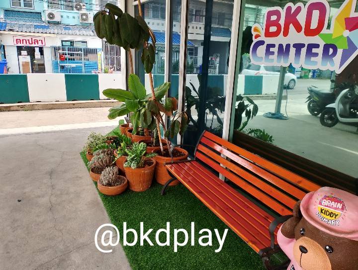 ม้านั่งโครงเหล็ก, ม้านั่งสาธารณะกลางแจ้ง, ม้านั่ง, ม้านั่งสนาม,ขาเหล็ก, งานนำเข้า , พร้อมส่งในไทย