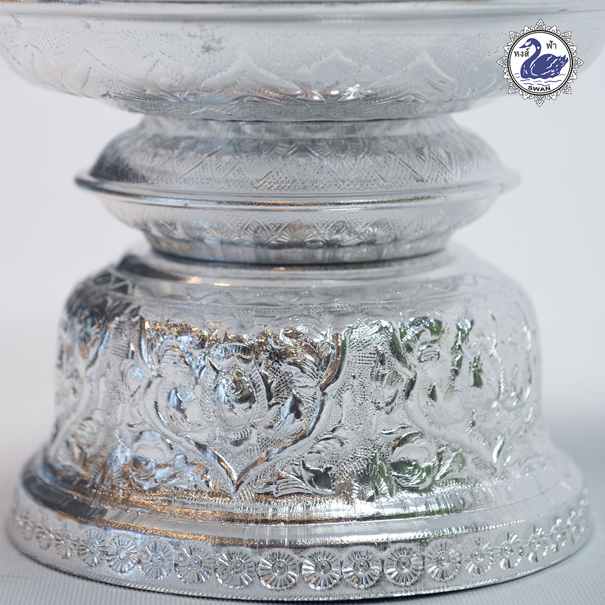 Aluminum Rattanakosin Pedestal 42 cm Sliver