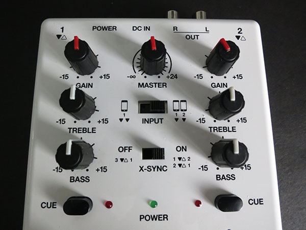 IK Multimedia iRig Mix - Mobile Mixer for iPhone / iPod touch / iPad