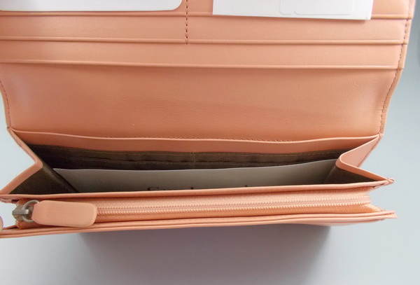 กระเป่าสตางค์ Guy Laroche พีช ใหม่ แท้