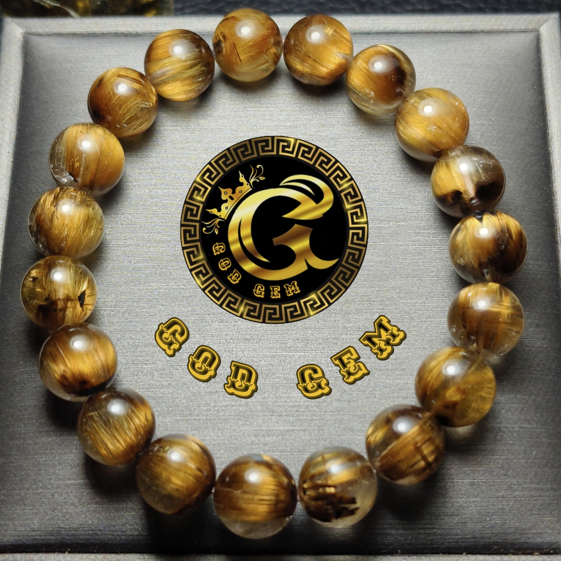 ข้อมือหิน ไหมทองนางพญาเสือโคร่ง