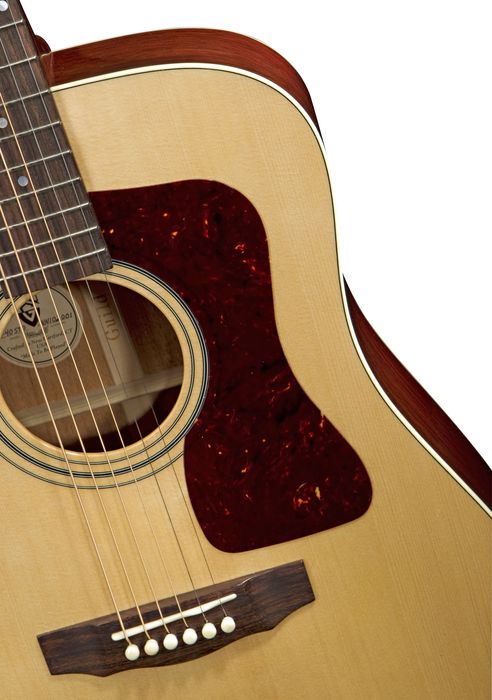 Guild D-40 Standard Acoustic Guitar Natural