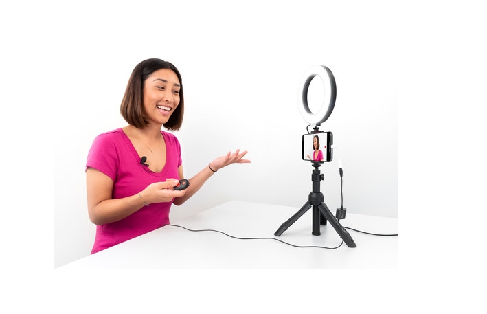 IK Multimedia iRig Video Creator Bundle All-in-One Streaming Setup for Smartphones