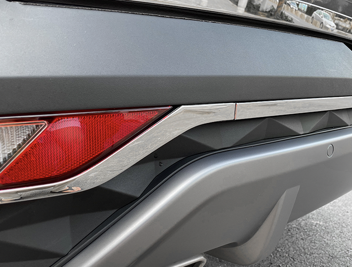 ชุดโครเมี่ยมแต่งท้ายรถยนต์ Hyundai CRETA ฮุนได เครต้า