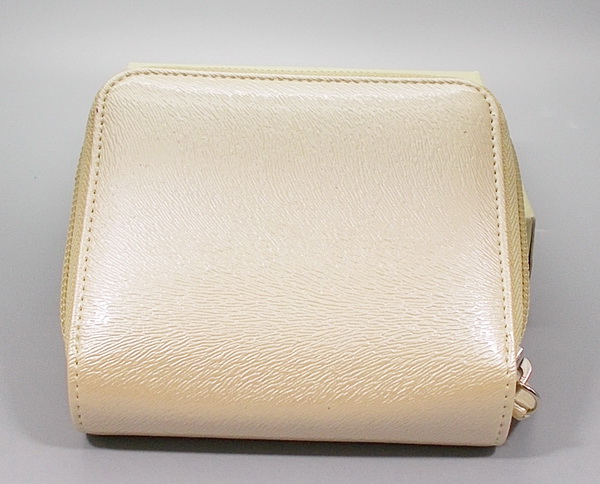 กระเป๋าสตางค์ PARI PASSU ครีมแมทาลิก ใหม่ แท้