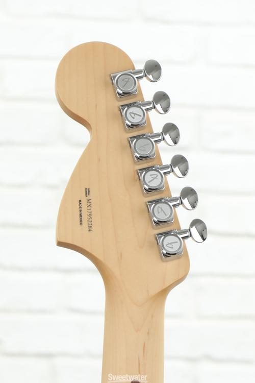 Fender Deluxe Stratocaster - Sapphire Blue Transparent with Maple Fingerboard