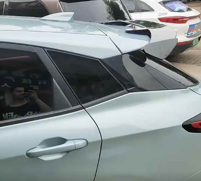 สปอยเลอร์หลังสำหรับ สำหรับรถยนต์ไฟฟ้า NETA V , NETA V proงานไฟเบอร์ทรง TD ยกสูงไม่มีไฟเบรค