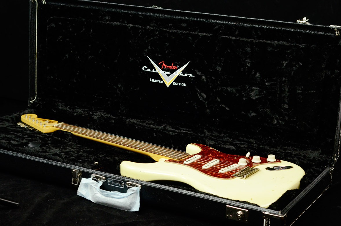 Fender Total Tone 65 Strat - Vintage White - Relic - R70959